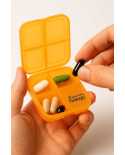 Porta Comprimidos 4 Divisórias Laranja Laboratório Tiaraju – Organizador de Cápsulas 